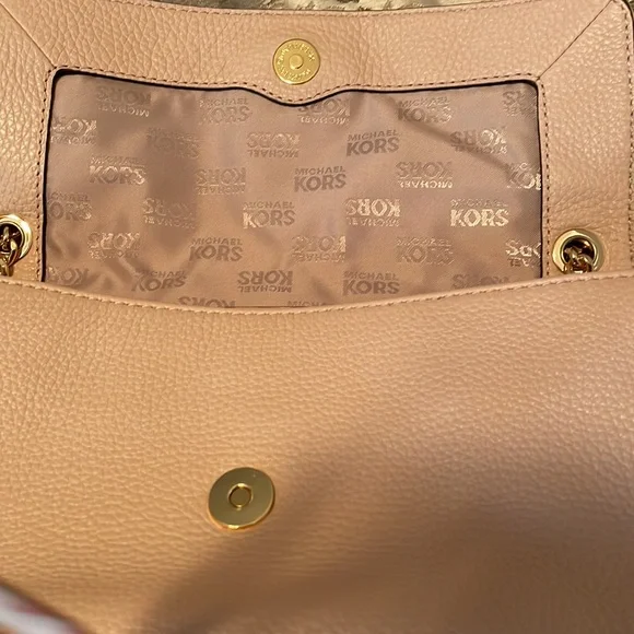 Michael Kors purse peach color - Picture 2 of 8